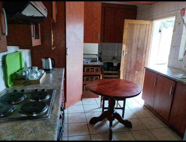 3 BEDROOM HOUSE FOR SALE IN RUSTENBURG EAST